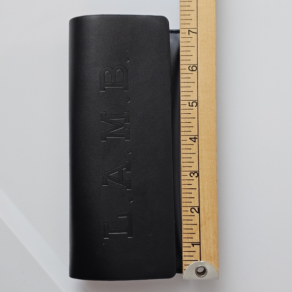 L.A.M.B. Black Leather Sunglasses Case Gwen Stefani Logo Designer Eyewear Holder main image 8